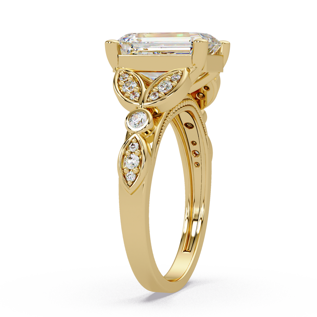 Emerald & Round Cut Diamond Ladies Ring