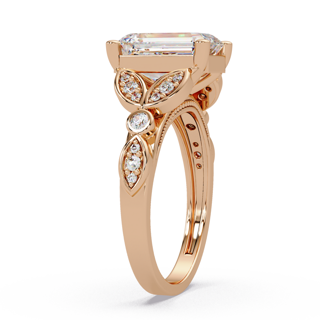 Emerald & Round Cut Diamond Ladies Ring