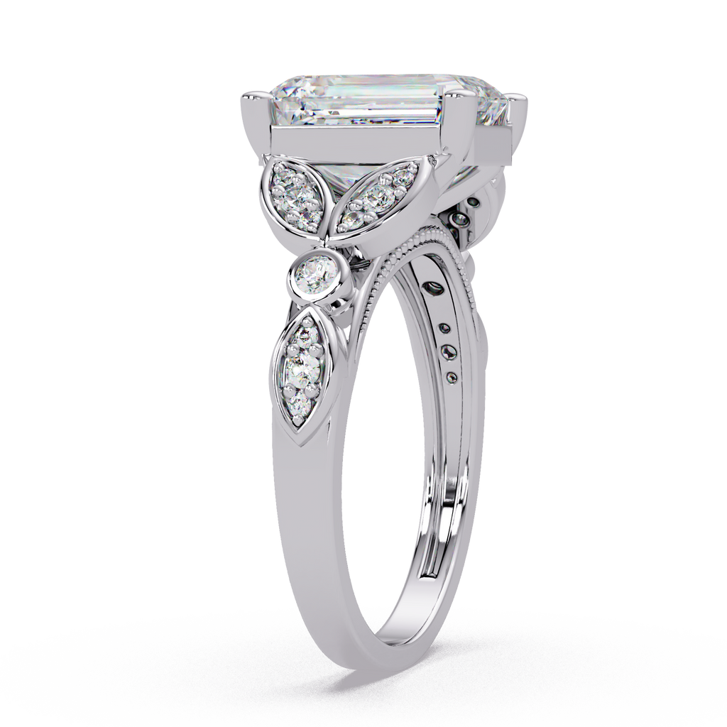 Emerald & Round Cut Diamond Ladies Ring